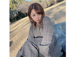 無修正FC2 PPV 4361638 初撮影・顔出し！3日間限定！喪失感に苛まれ、禁欲の果てに放出されまくる潮吹きがドン引き級にすご過ぎた