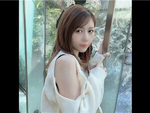 無修正FC2 PPV 4367666 初撮影・顔出し！3日間限定！「えっここでするの！？」なまめかしく妖艶なオフィスレディを漫喫に連れ込み