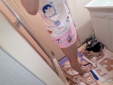 無修正FC2 PPV 4585326 【素人個撮】【中出し】こんな時間だし、、仕方ないですよね