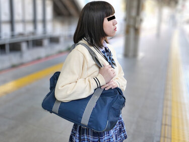 10musume 030125_01 天然むすめ 030125_01 狙われた食べごろ制服娘 山中しおり