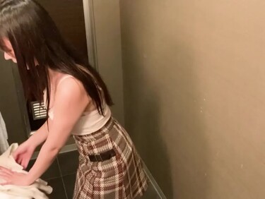 無修正FC2 PPV 4639920 【モ無】【顔出し】【フェラ抜き】アイドル顔負け美人マッサージ師のアヒル口フェラチオ