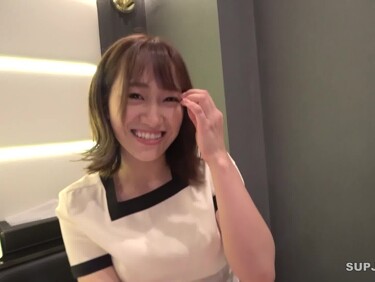 無修正FC2 PPV 4665627 【オリジナル個撮】某大手脱毛サロン在籍”Gカップ”人気美女スタッフ登場。生挿入痙攣絶頂　お店に内緒で制服着用