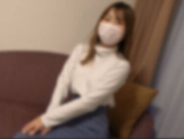 無修正FC2 PPV 4664527 【無修正】【素人個撮】【ガ”クセー低身長】天然パイパン、汚ちんぽで連続中出し調教される令和り