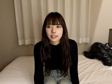 無修正FC2 PPV 4671205 【素人初撮り】ひな(18) 押しに弱いかわいいこにやりたい放題。着衣のままフェラからイラマして口中射精。膣にも中出