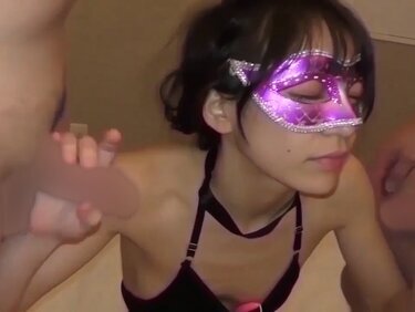 無修正FC2 PPV 4678427 【期間限定50%オフ・3P・連続中出し】すっかり開花して2本を求めた32歳人妻　2種類の玩具での責め苦も快楽へ変わる