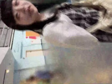 無修正FC2 PPV 4687524 -A【未公開】148㎝圧倒的ろ〇の18歳ｺﾝｶﾌｪ嬢。汗たっぷりの巨根にﾒｽ顔発令。発情した膣に2度の種付け