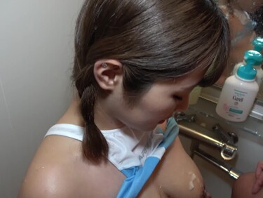 無修正FC2 PPV 4701255 -Bぼ乳×ガチコス【神】ダン〇ちミルクが出るヘス〇〇ア様、パイズリ我慢選手権。勝者は中出し