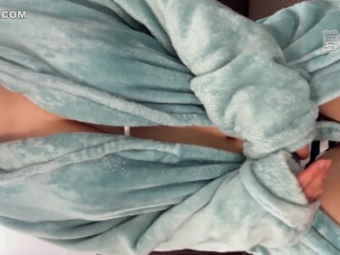 無修正FC2 PPV 4703391 【特典有】第21弾橋本環○似S級素人JD後編 絶頂に誘う生ハメ種付けSEX【藻有】