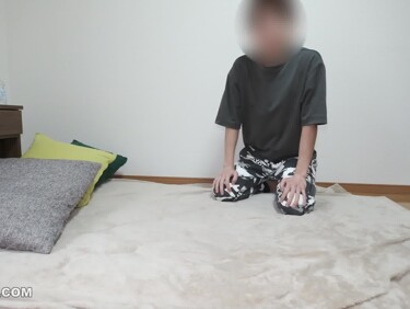 無修正FC2 PPV 4717853 【22迄990pt】【初撮】21歳ランニング部Gカップ後輩　試合前に色白美裸体をオイルマッサージする【先輩の巨根