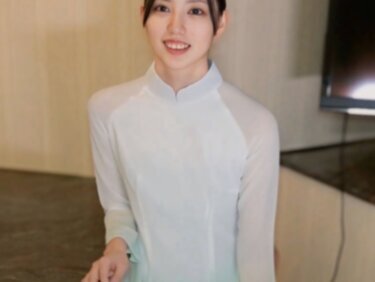 無修正FC2 PPV 4721322 【無】最強ビジュアルのスレンダー美女！タイトなア〇ザイ着衣で美人度爆上げ⤴　ゴックン、大量顔射、中だしの計三発