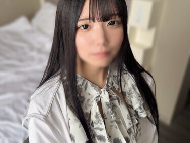 無修正FC2 PPV 4762055 最後の長編！【無】【生ハメ2回戦】あの美女の汗かきボディを舐めて、シャワー室でフェラ。相変わらず可愛すぎる