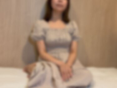 無修正FC2 PPV 4775912 【無修正】【３P】超敏感体質の人妻は、旦那への罪悪感に押しつぶされそうになりながらも敏感過ぎるがゆえに他人棒