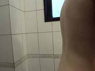 無修正FC2 PPV 4793366 素人個撮　セフレがおっきな僕のチンポを欲しがるので中出ししました。