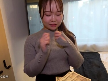 無修正FC2 PPV 4838081 【初】【大量潮吹き】ガチ大〇生が㋴ｷﾁに釣られて無修正ハメ撮り。感度抜群な敏感ボディーで痙攣イキ狂い。大洪水濡